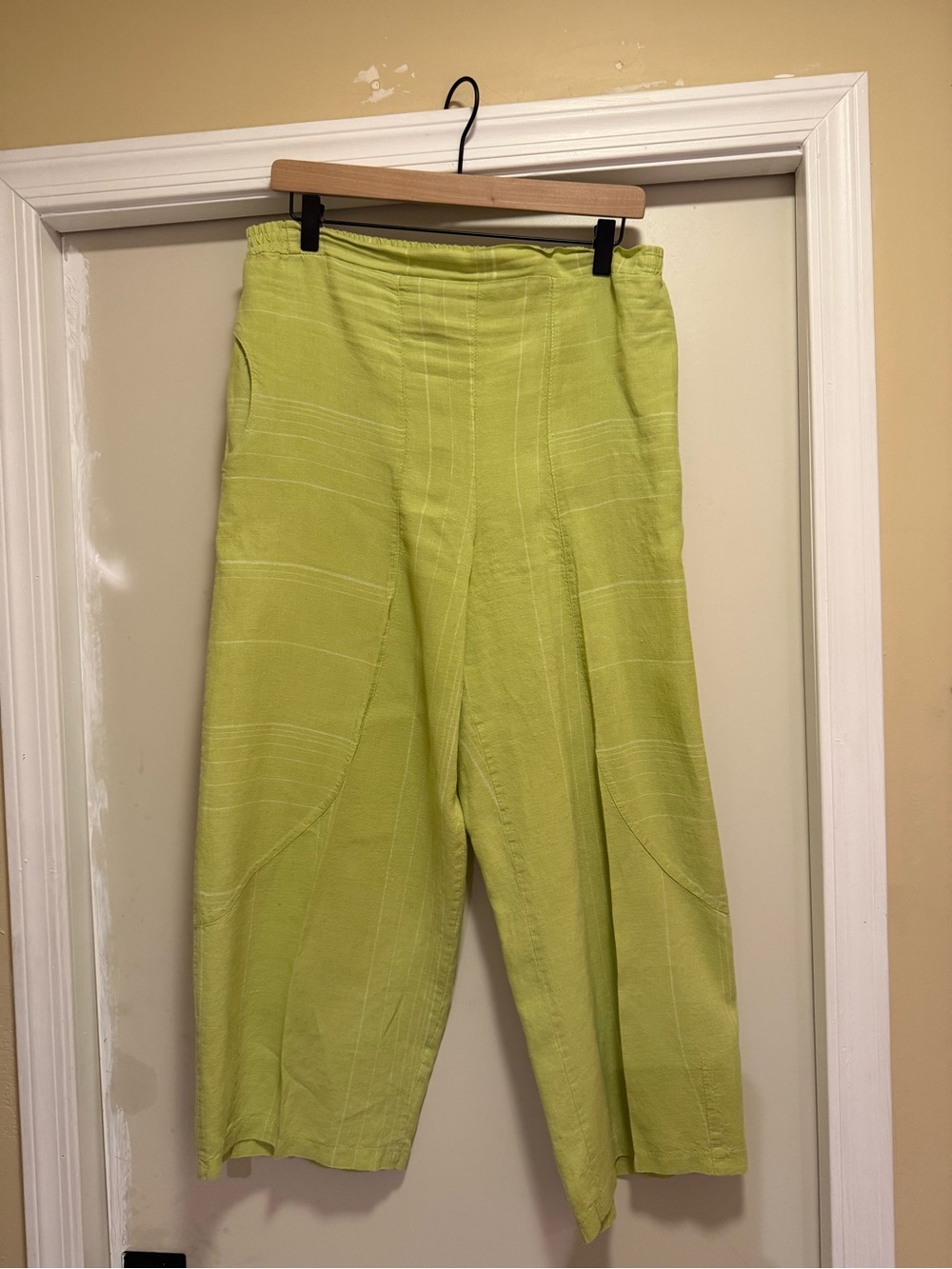 High-Waist Lime Green Cropped Wide-Leg Pants